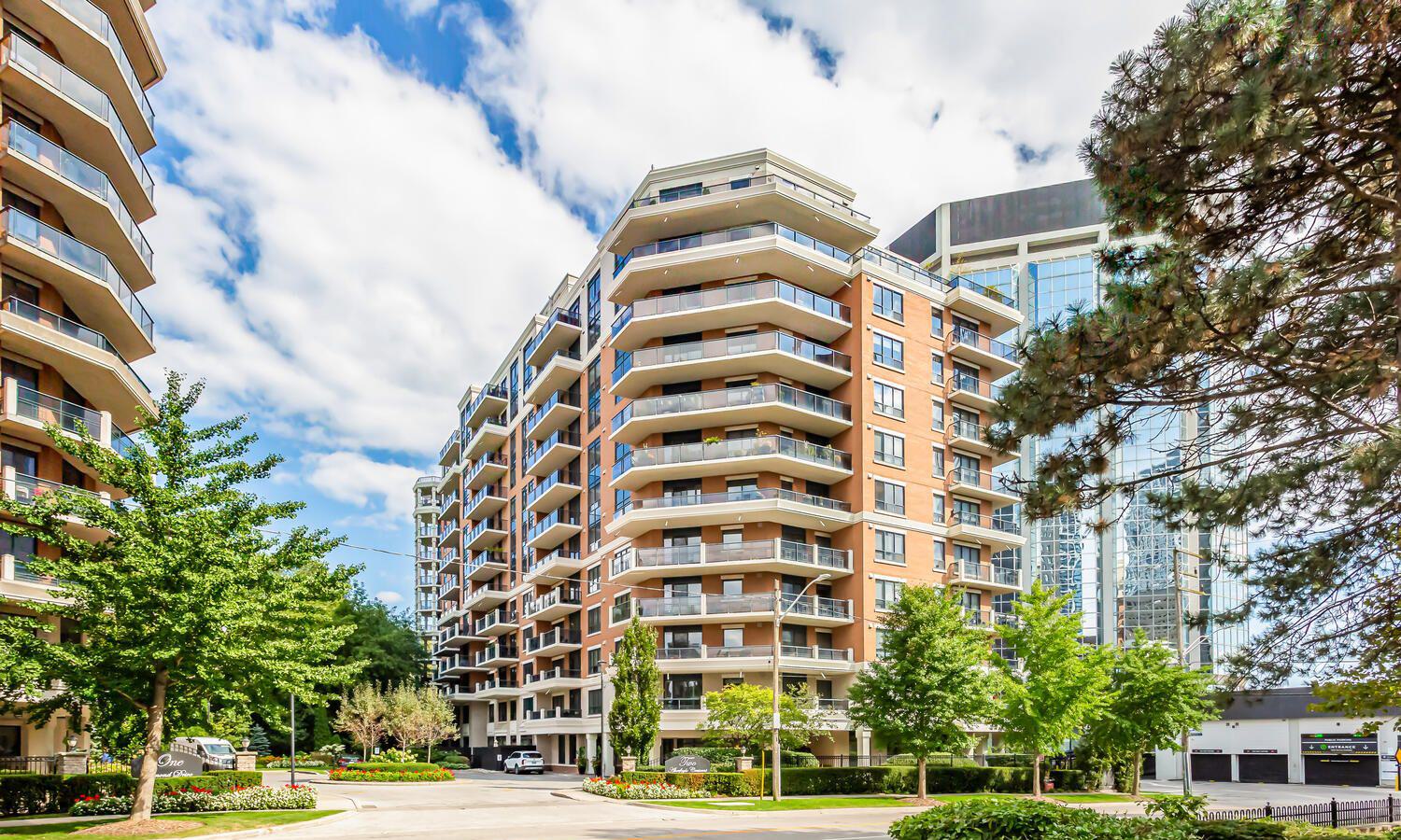 Town & Country II Condos, Etobicoke, Toronto