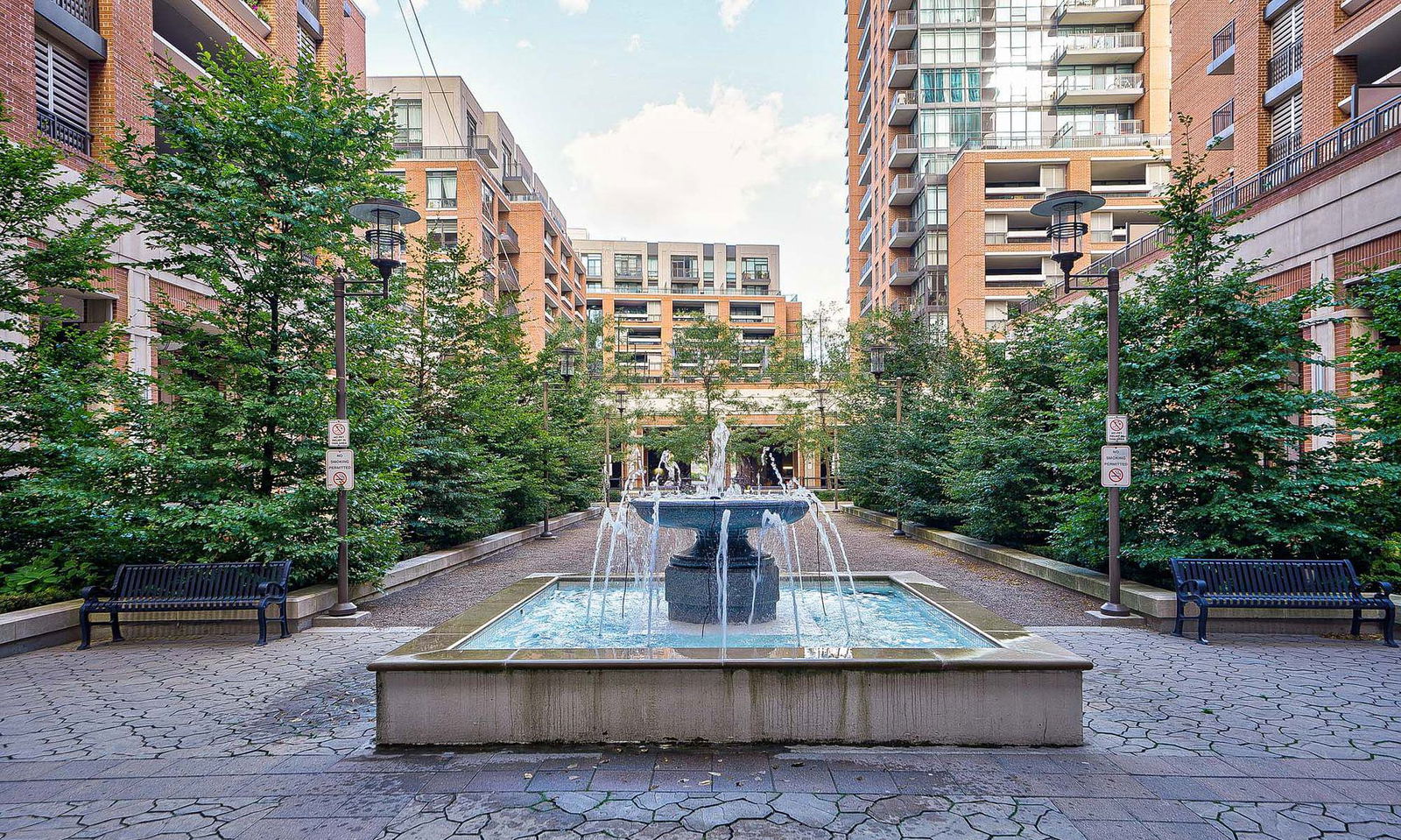 Patio — Treviso II Condos, North York, Toronto