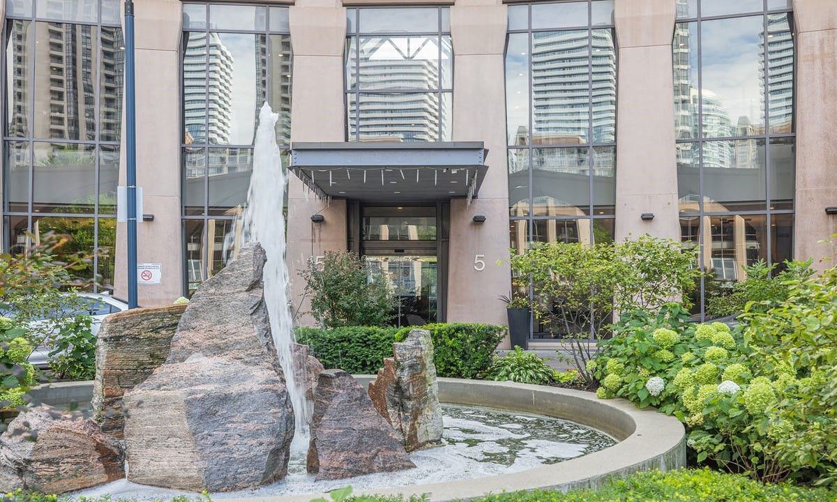 Entrance — Triomphe Condos, North York, Toronto