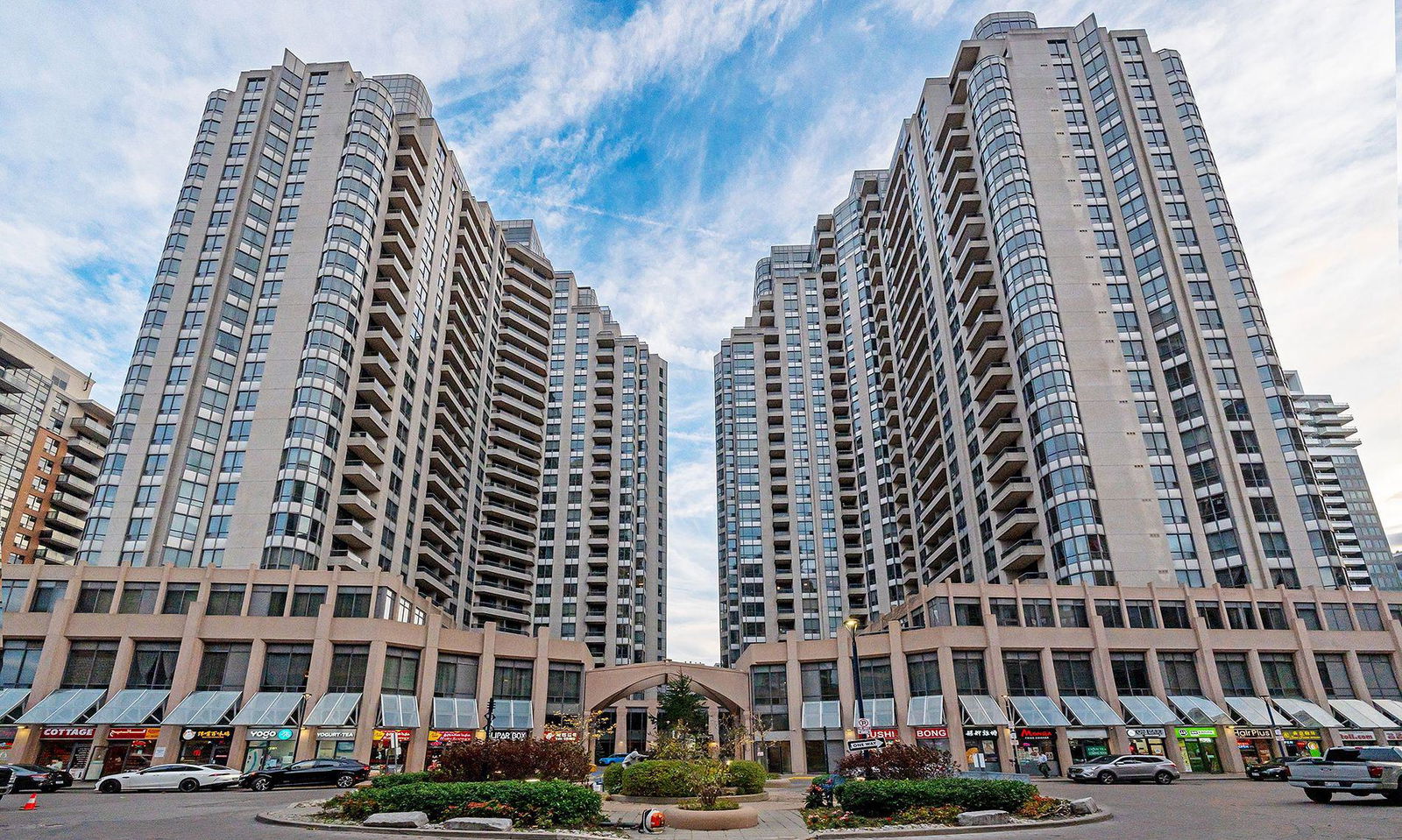 Exterior Side — Triomphe-East Tower Condos, North York, Toronto