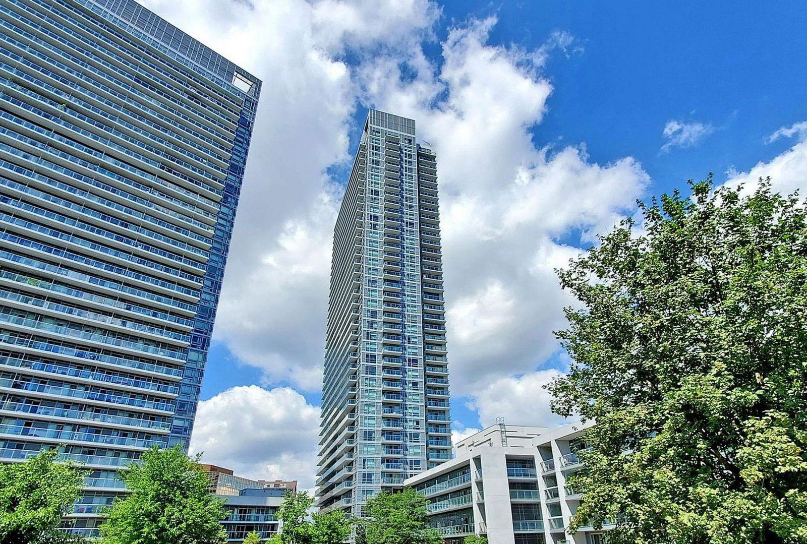 Exterior Side — Ultra at Herons Hill Condos, North York, Toronto