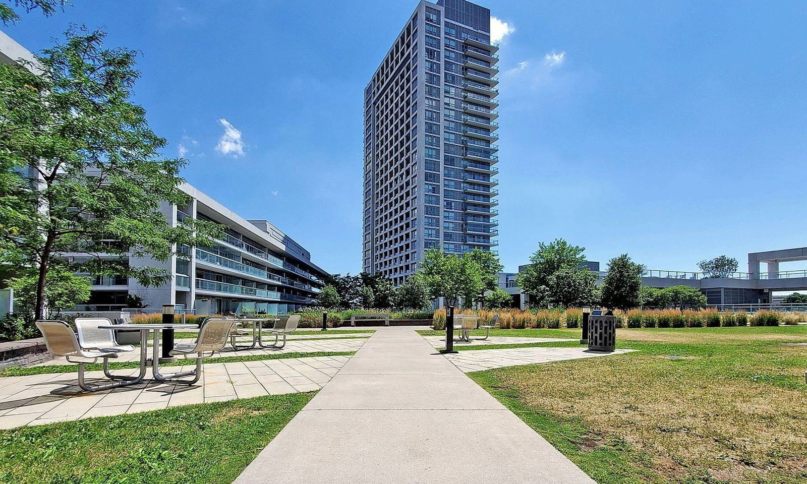 Patio — Ultra at Herons Hill Condos, North York, Toronto