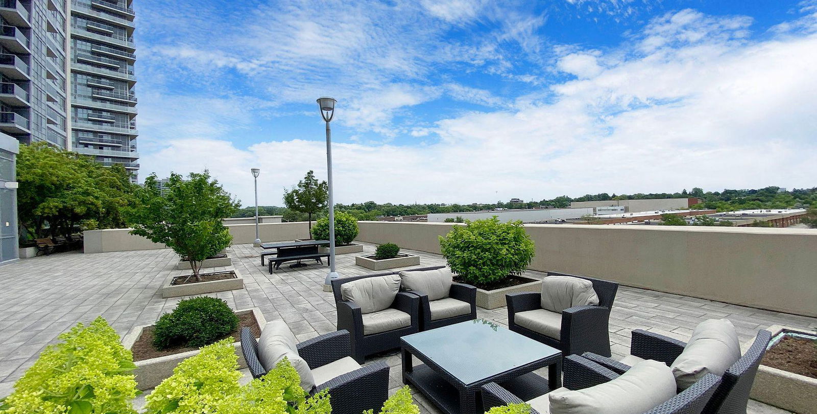 Rooftop Deck — Ventus II at Metrogate Condos, Scarborough, Toronto