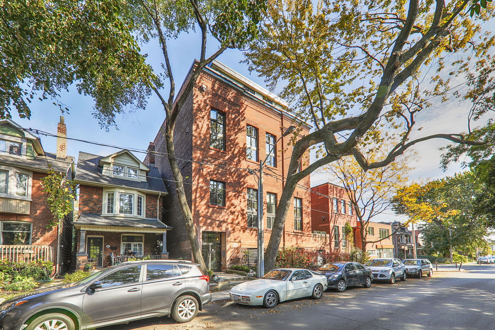 Exterior — Printers Row Lofts, East End, Toronto