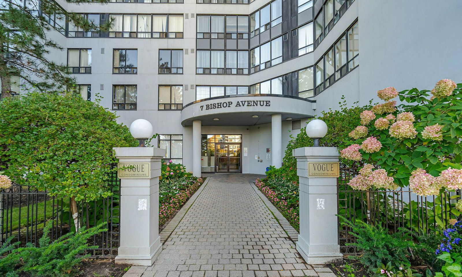 Entrance — Vogue Condominiums, North York, Toronto