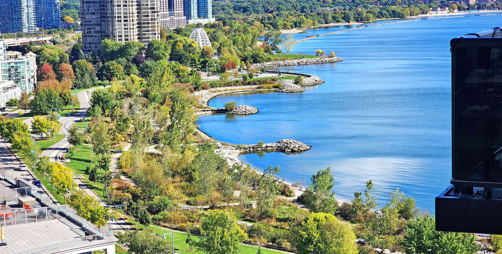 Skyline — Waterscapes Condos, Etobicoke, Toronto