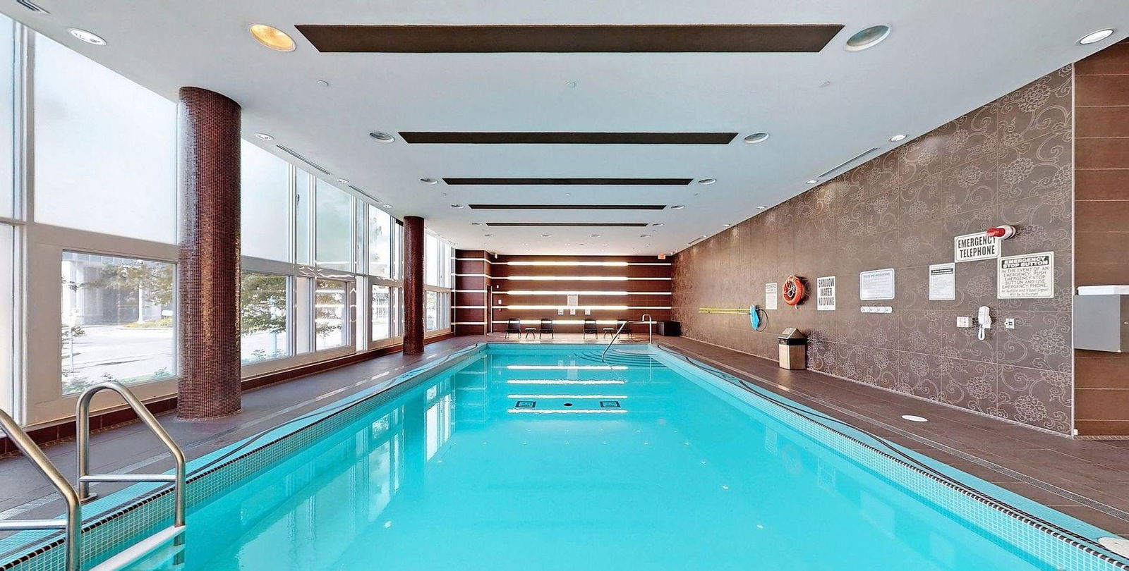 Pool — Waterscapes Condos, Etobicoke, Toronto