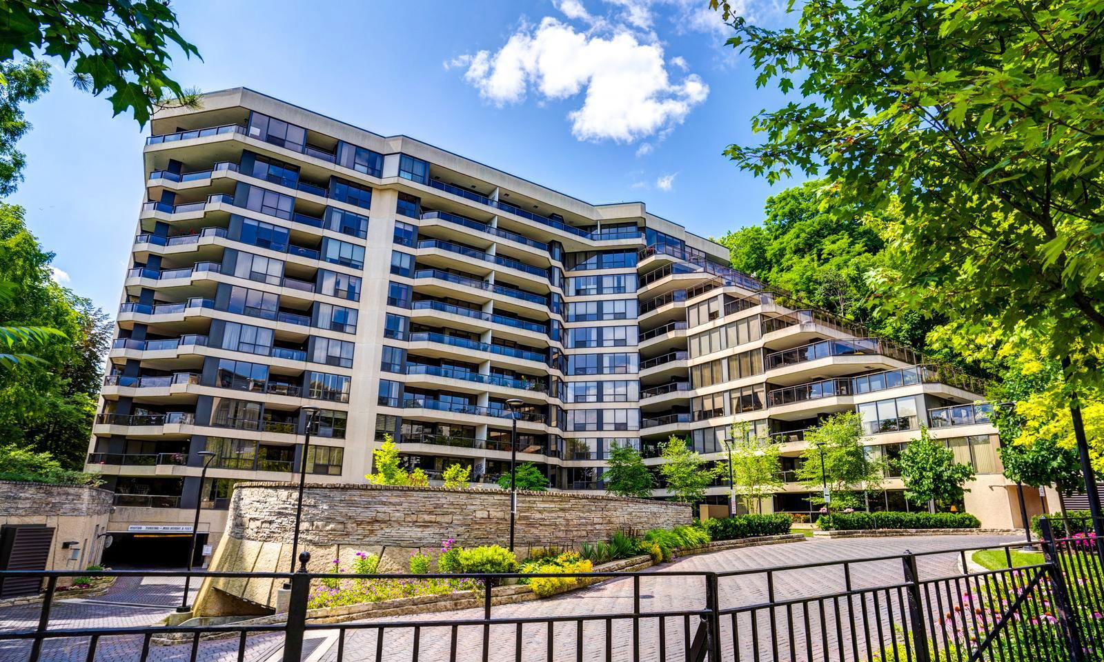 Exterior Side — York Mills Place Condos, North York, Toronto