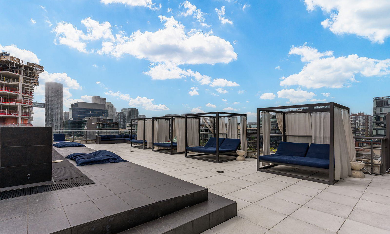 Rooftop Deck — Fashion House Condo, Downtown, Toronto