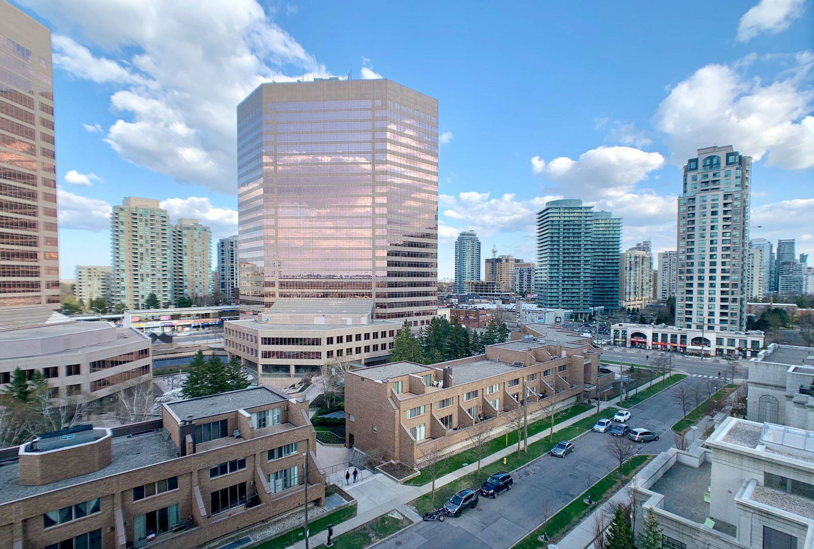 Meridian II Condos, North York, Toronto