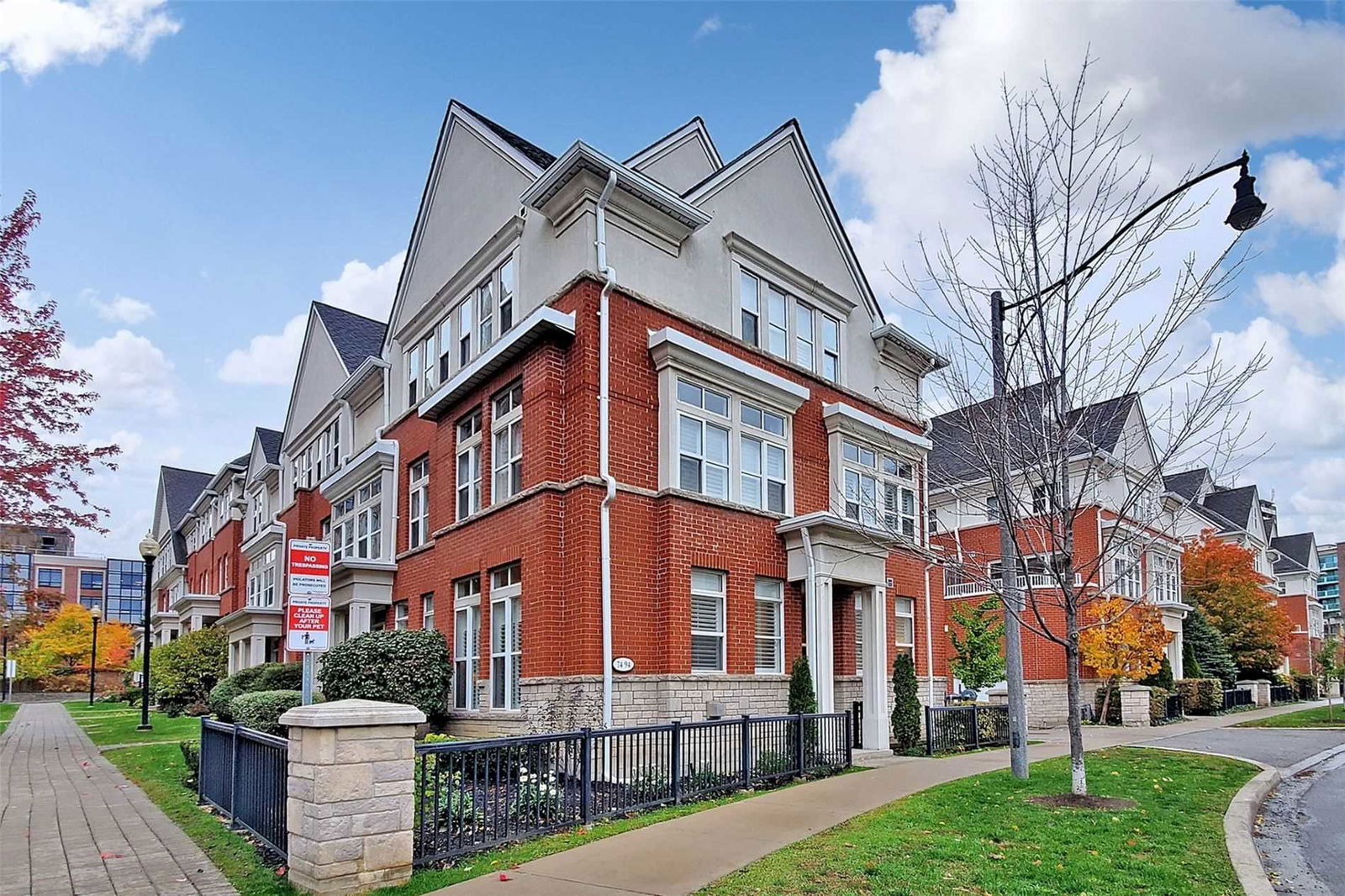 Bloorwood Manor Townhomes, Etobicoke, Toronto