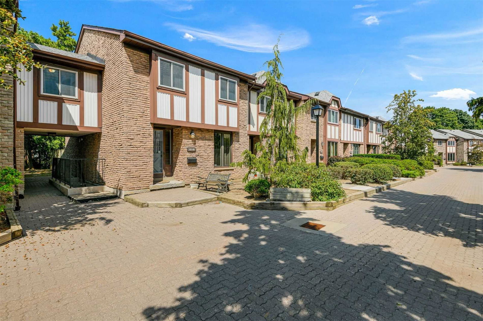 Burrows Hall Boulevard Townhouses, Scarborough, Toronto