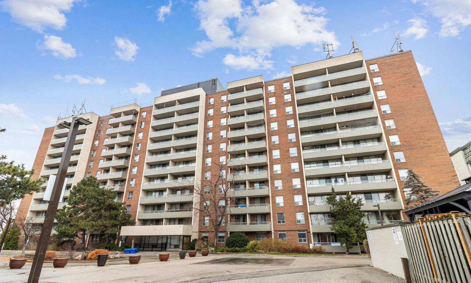 Four Winds Drive Condos, North York, Toronto