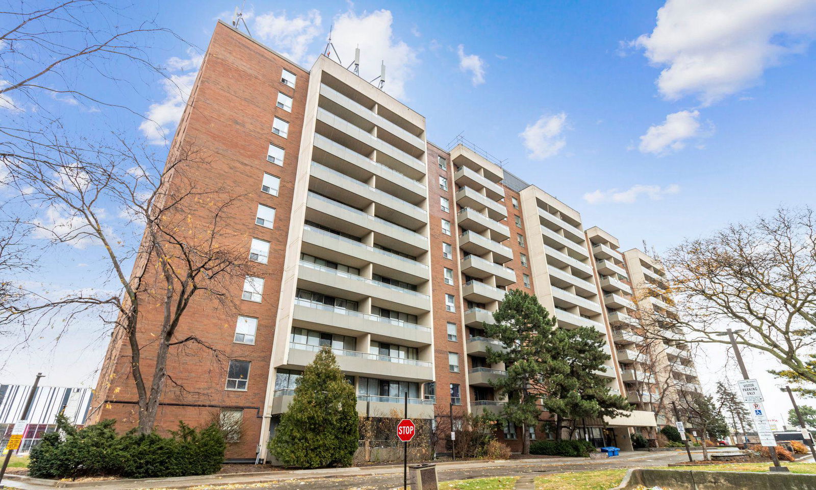 Four Winds Drive Condos, North York, Toronto