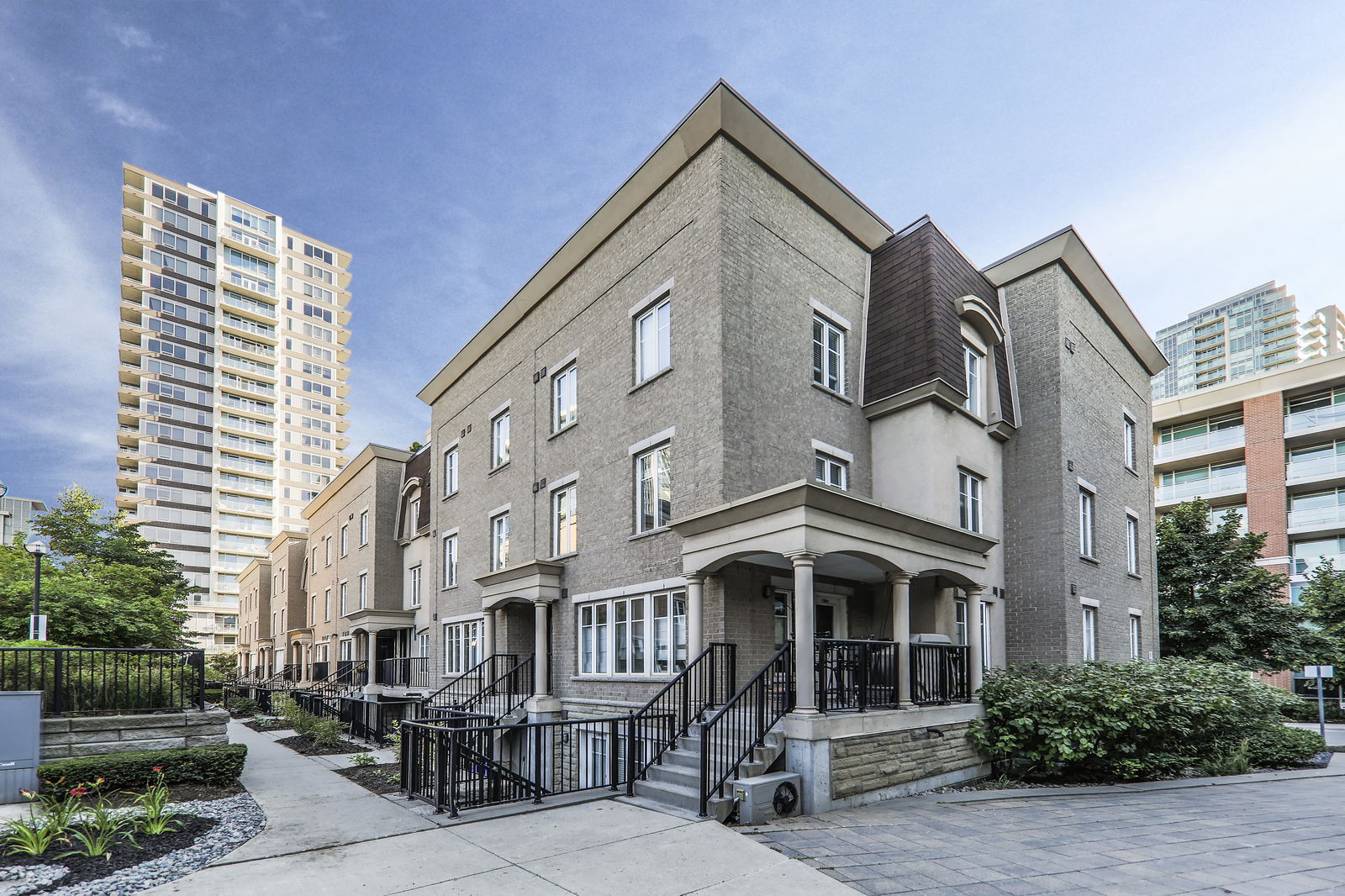 Liberty Village Townhomes, West End, Toronto