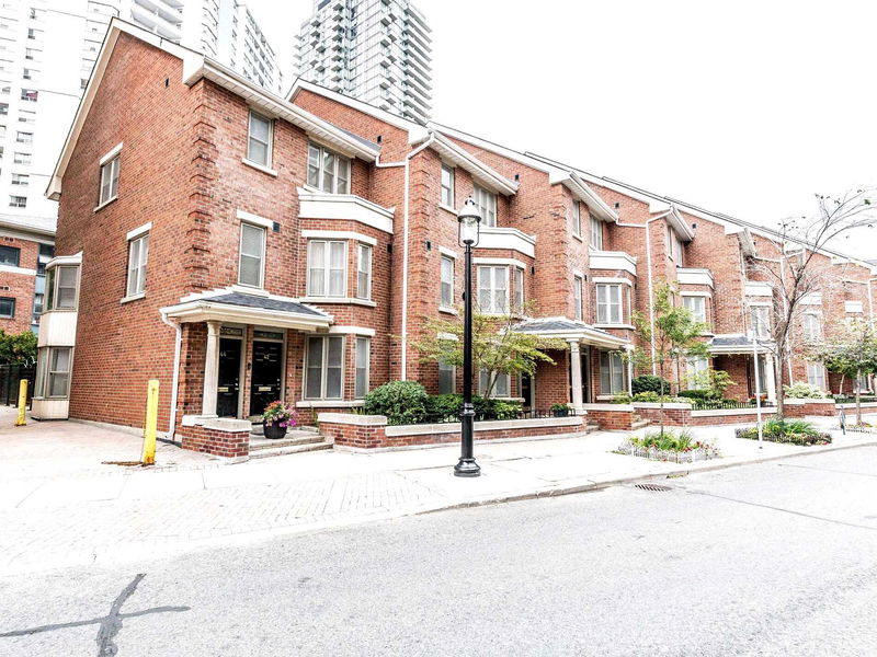 Irwin Avenue Townhouses