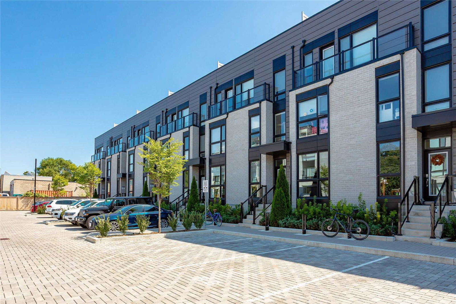 Brockton Commons Townhouses, West End, Toronto