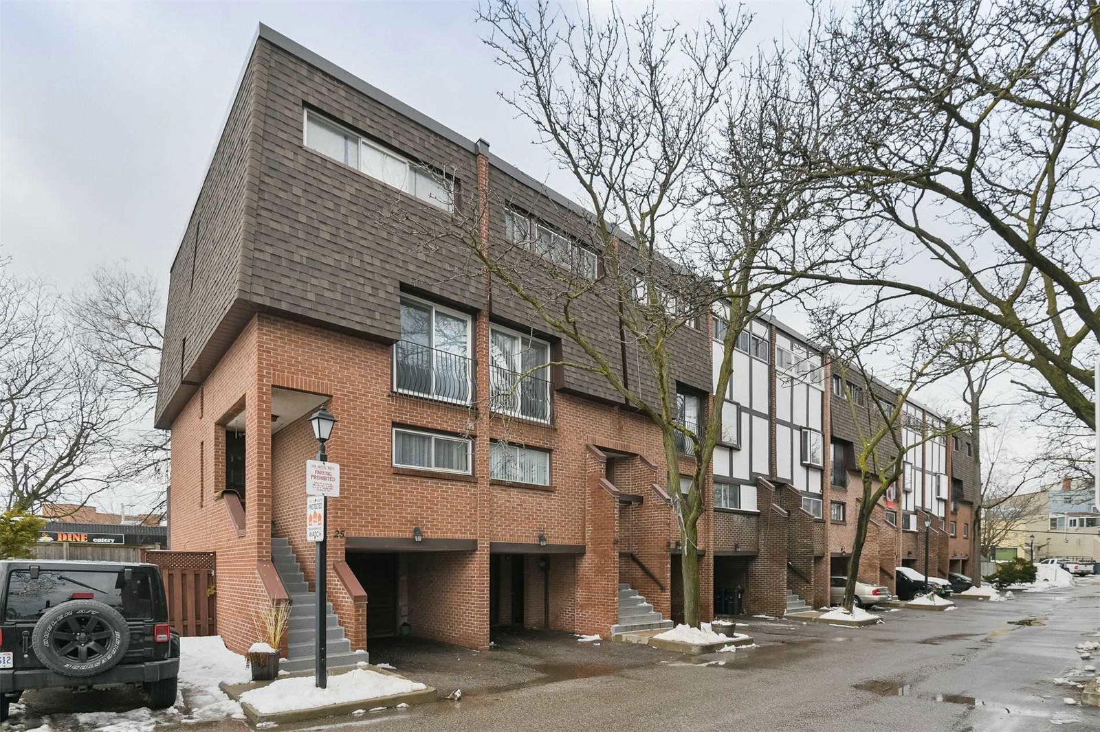 2716 St Clair Ave Townhouses, East York, Toronto