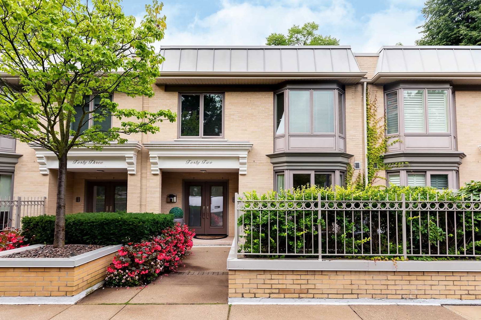 Village Gate Townhomes, Midtown, Toronto