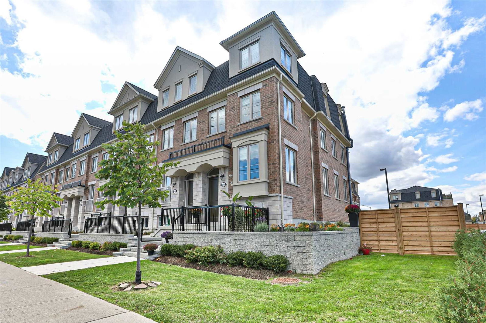 Westhaven On Islington Townhomes, Etobicoke, Toronto