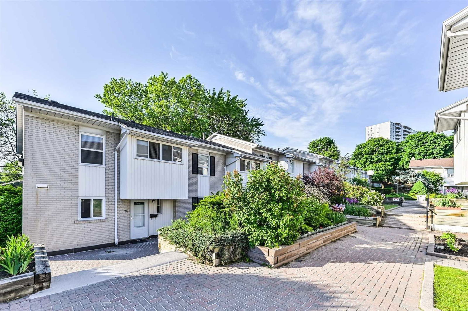 Esterbrooke Avenue Townhomes, North York, Toronto