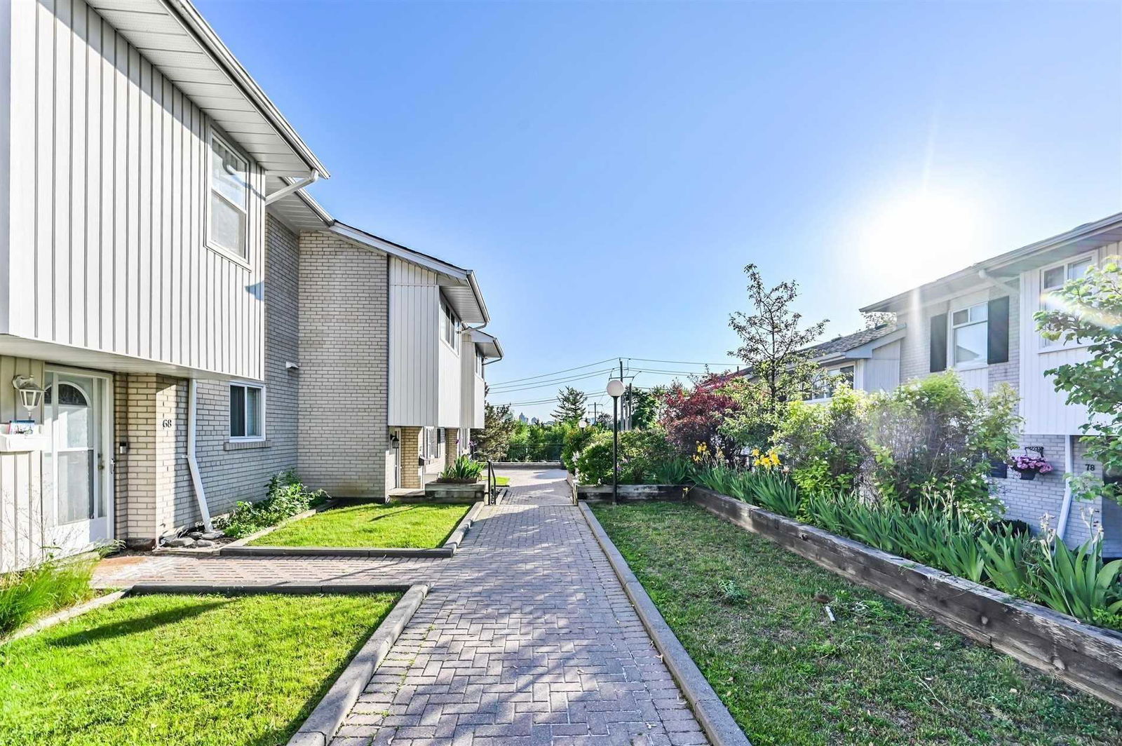 Esterbrooke Avenue Townhomes, North York, Toronto