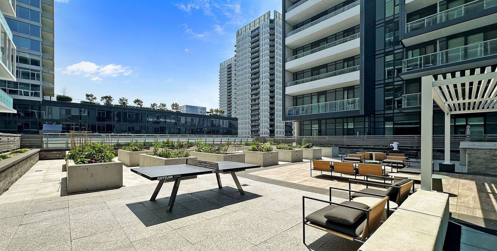 Rooftop Deck — DuEast Condos, Downtown, Toronto