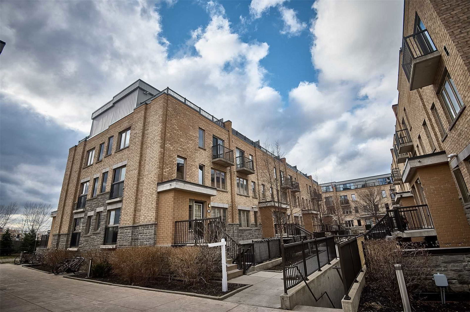 7-15 Foundry Avenue Townhomes, West End, Toronto