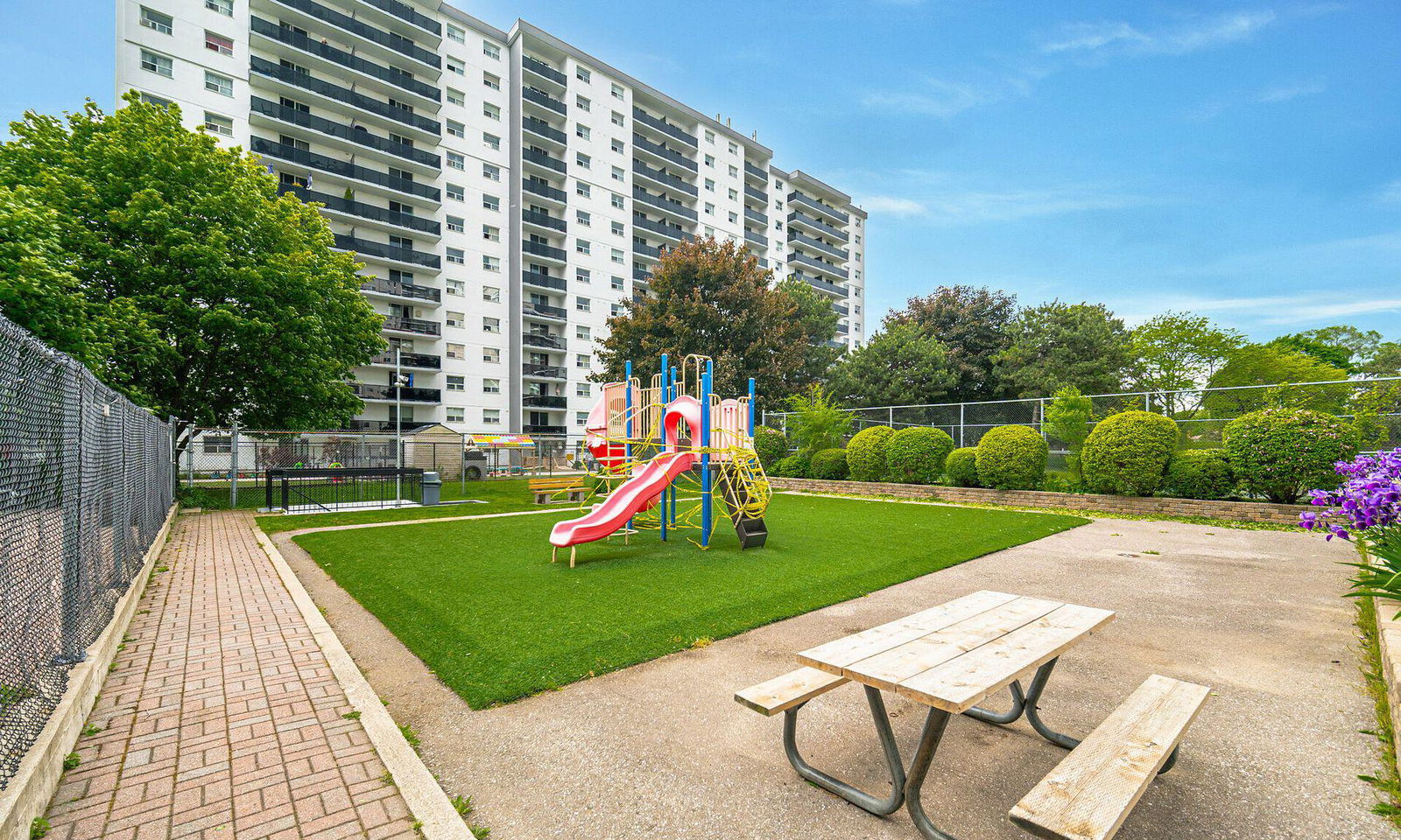 Playground — 1100 Caven Condos, Mississauga, Toronto