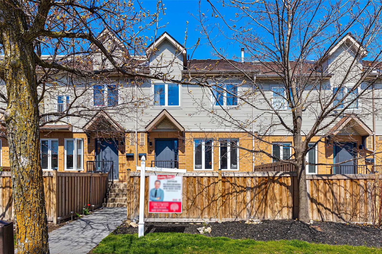 1242 Parkwest Townhouses, Mississauga, Toronto