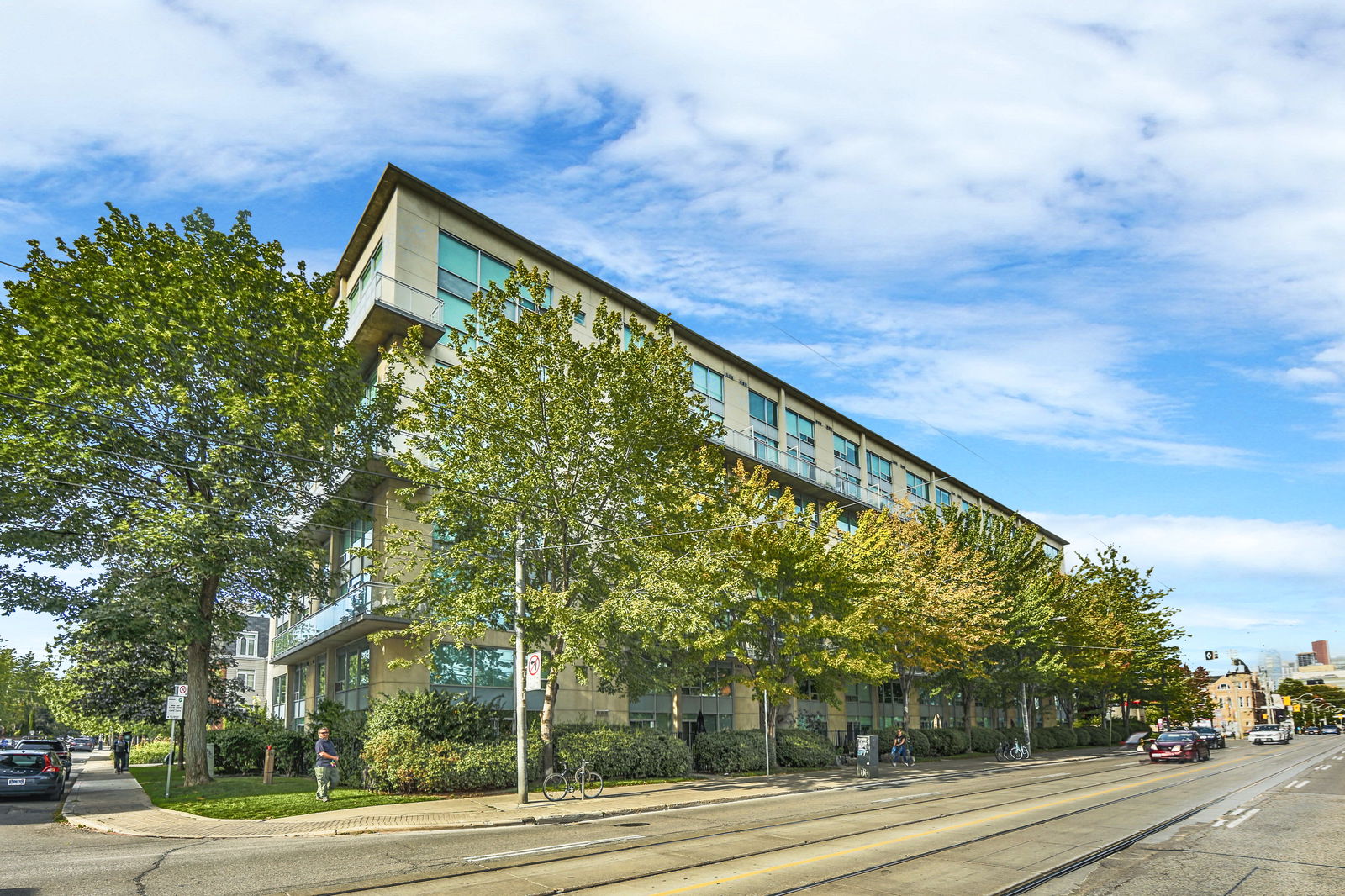 Exterior — King West Village Lofts, Downtown, Toronto