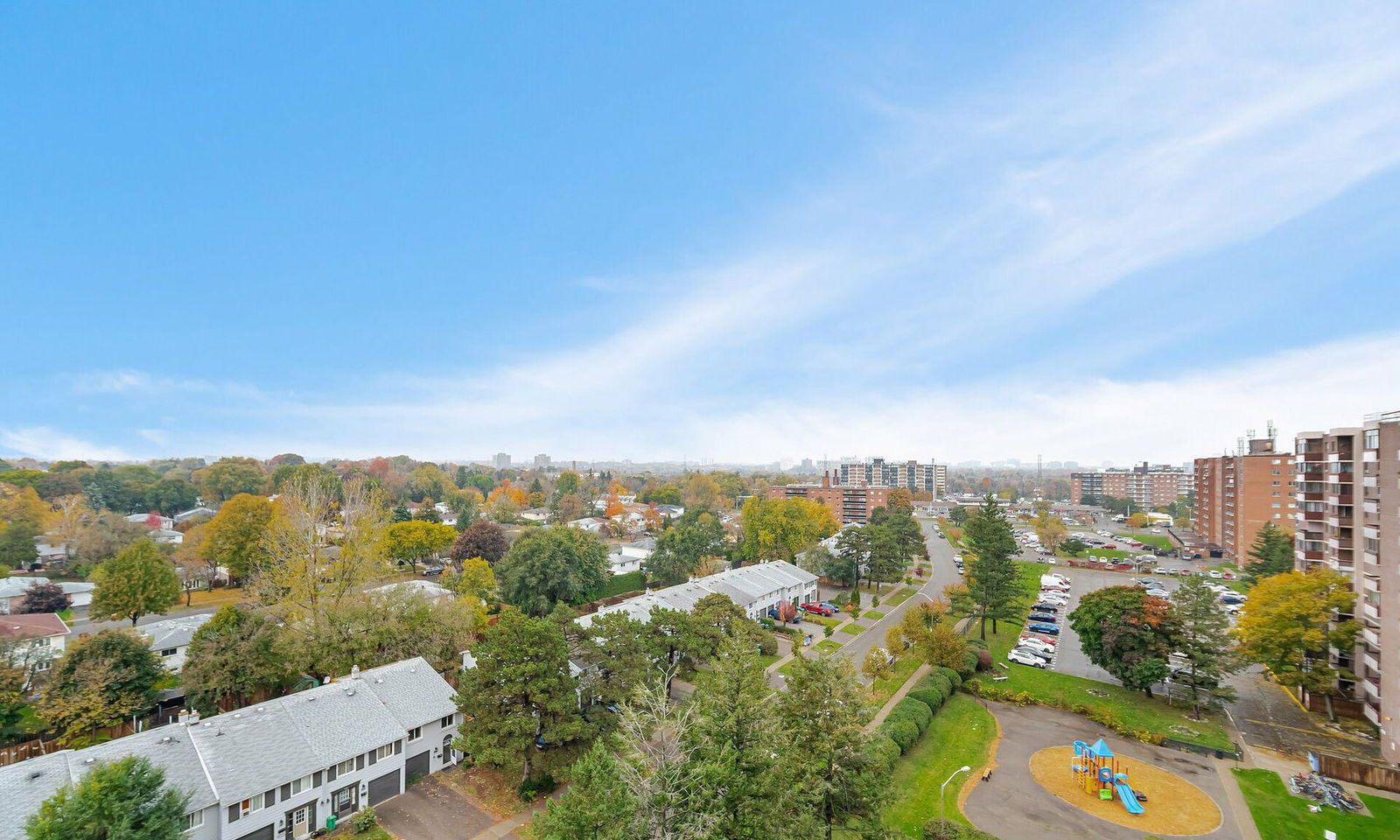 Skyline — Marklane Park Condos, Mississauga, Toronto