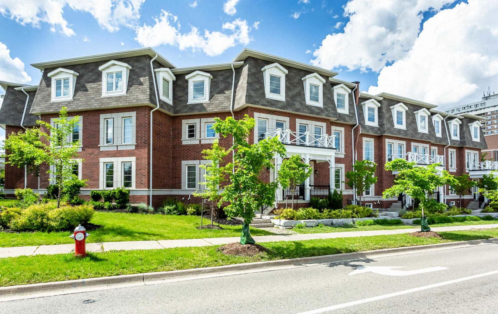 2375 Truscott Dr Townhomes, Mississauga, Toronto