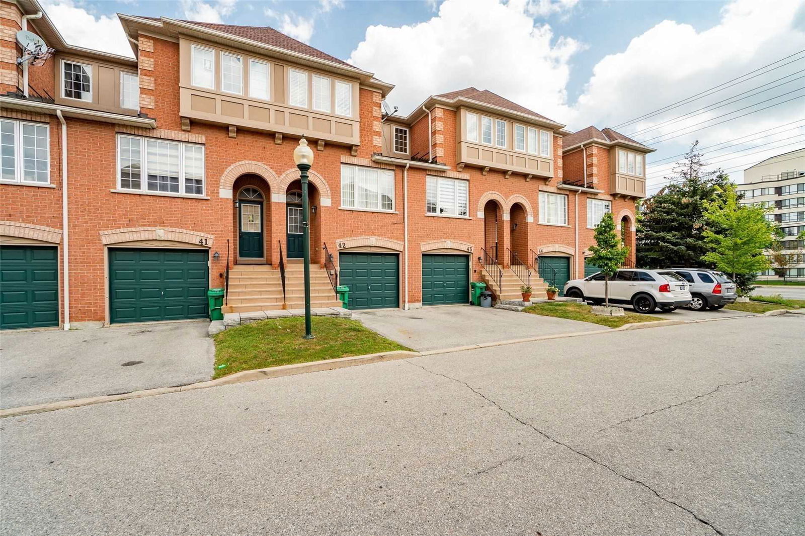 Cedarglen Gate Townhomes, Mississauga, Toronto