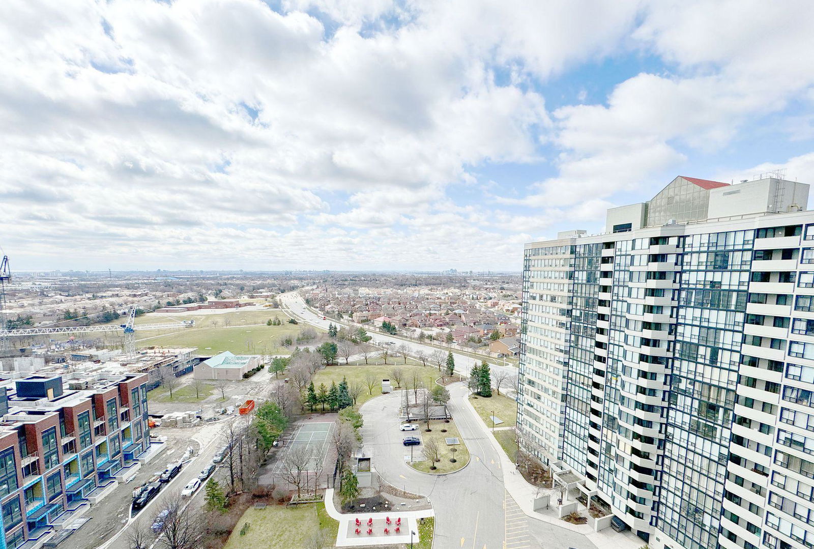 Centre I & Centre II Condos, Mississauga, Toronto