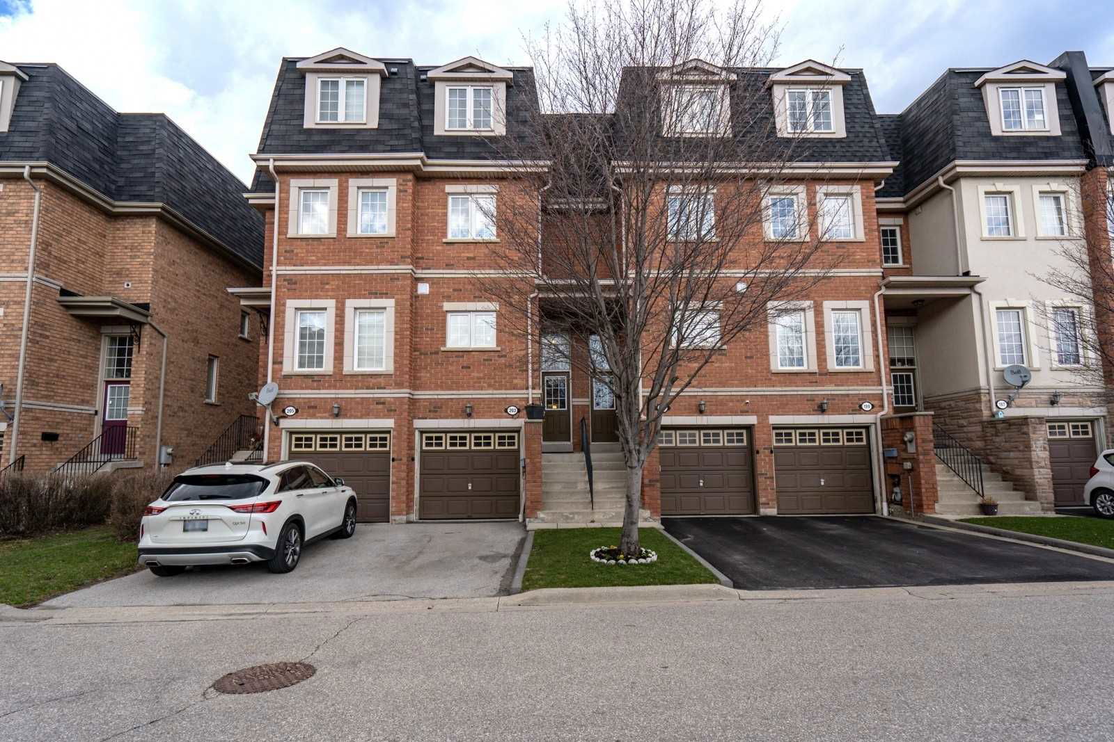 435 Hensall Circ Townhomes, Mississauga, Toronto