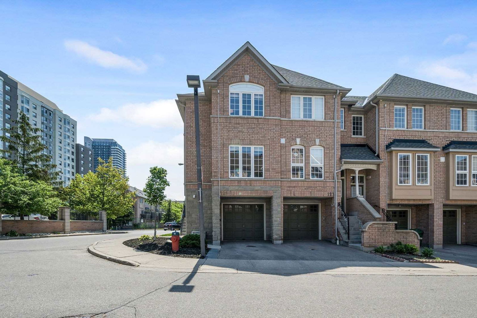 50 Strathaven Dr Townhomes, Mississauga, Toronto