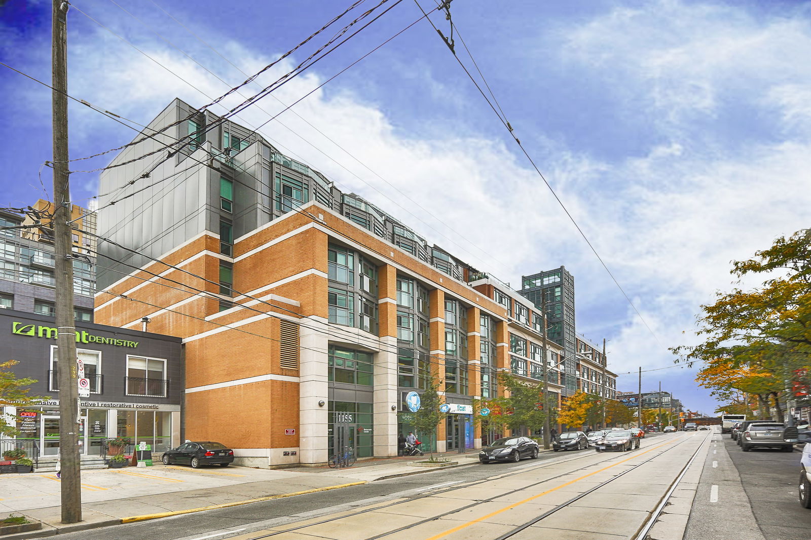 Exterior — Bohemian Embassy Condos, West End, Toronto