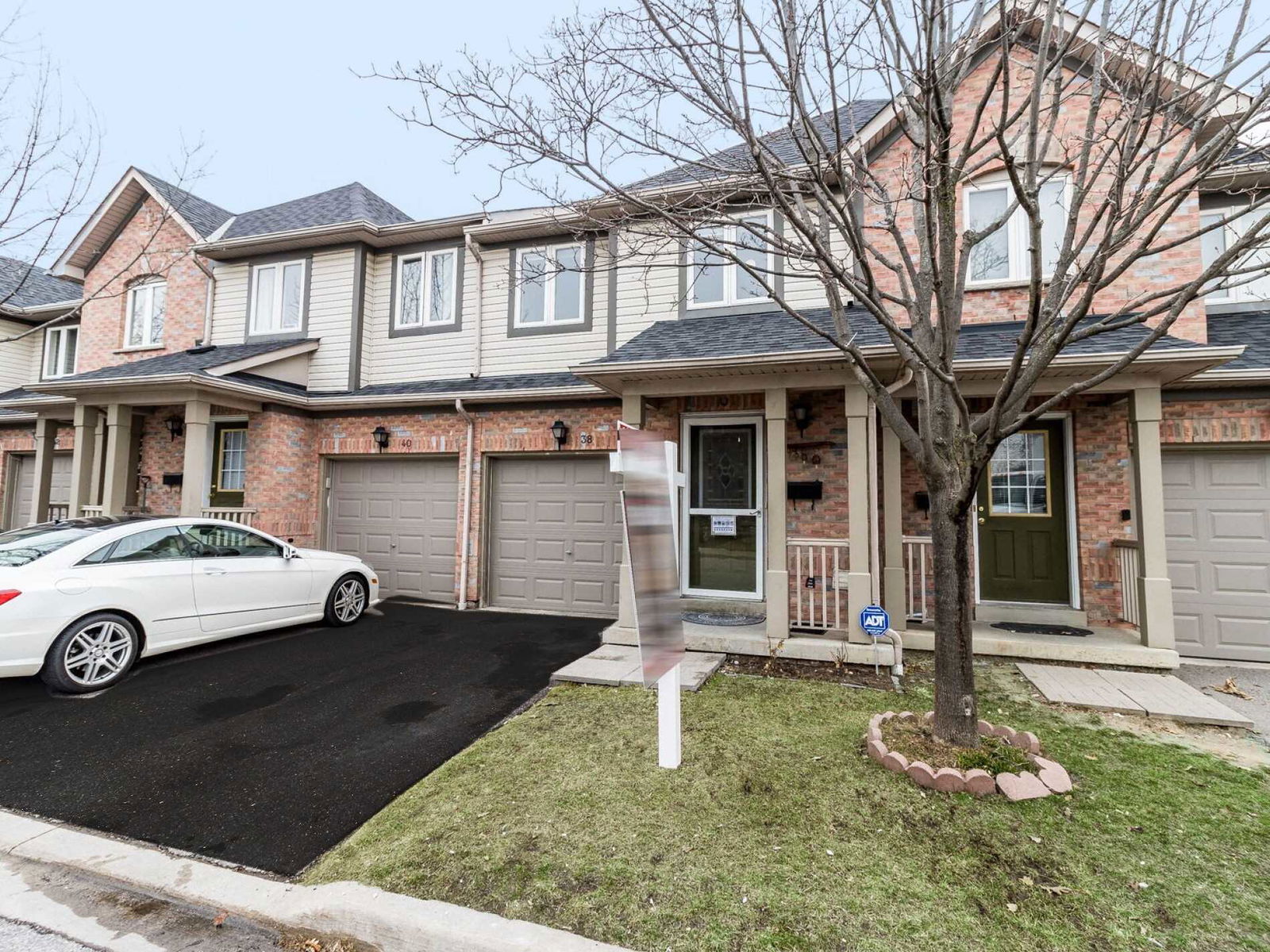 5255 Guildwood Way Townhomes, Mississauga, Toronto