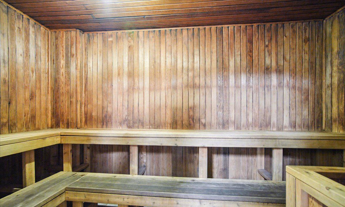 Sauna — 530 Lolita Condos, Mississauga, Toronto