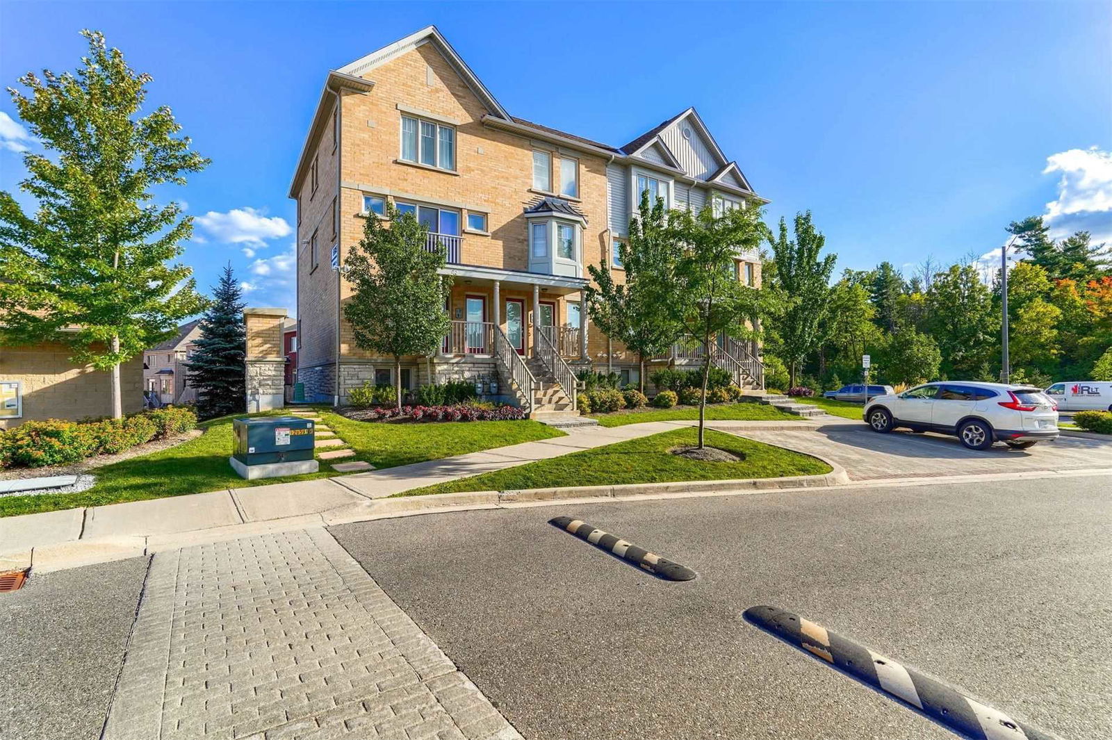 Garden Villas Three Townhomes, Mississauga, Toronto