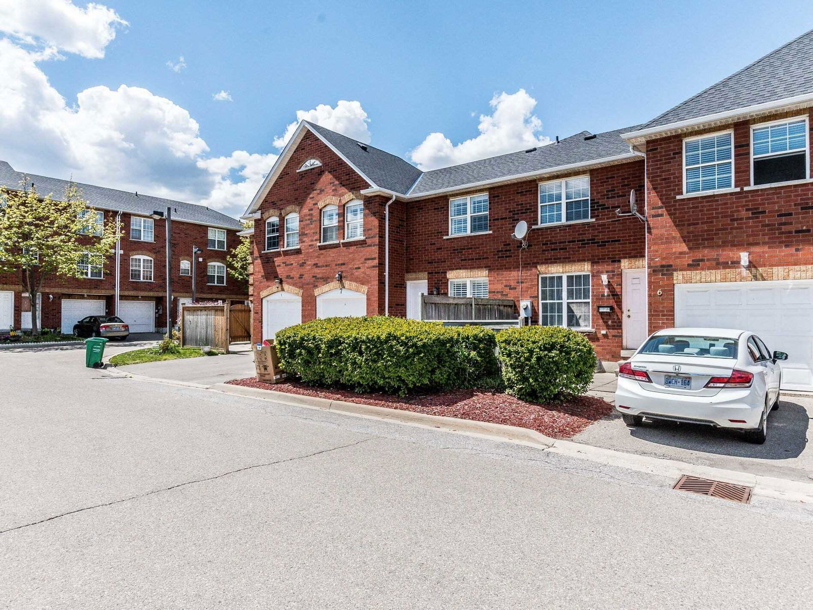 6860 Meadowvale Townhomes, Mississauga, Toronto