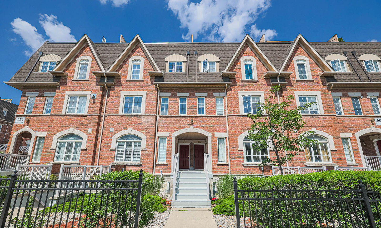 601 Shoreline Dr Townhomes, Mississauga, Toronto