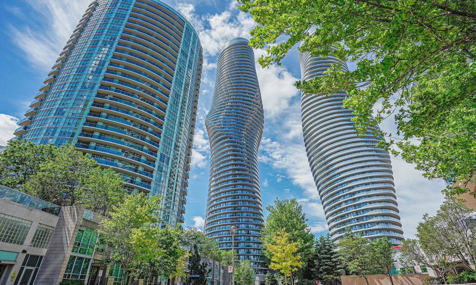 Absolute World IV Condos, Mississauga, Toronto