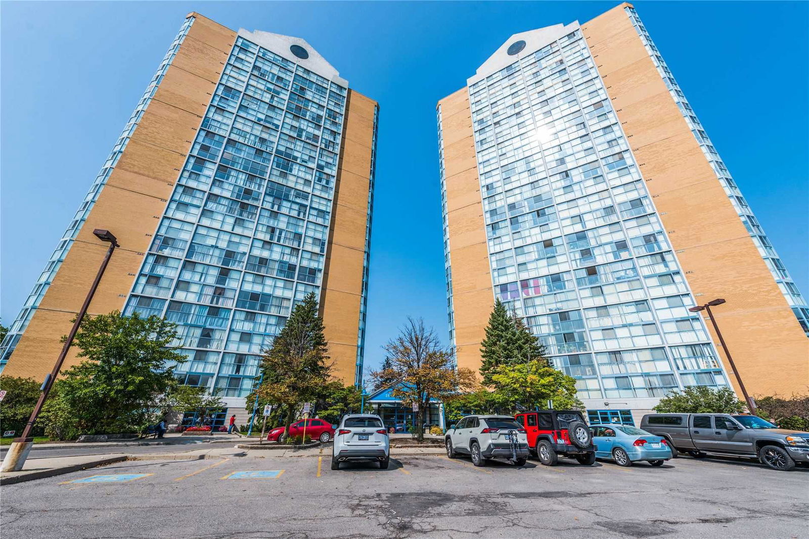 Anaheim Towers I and II Condos, Mississauga, Toronto