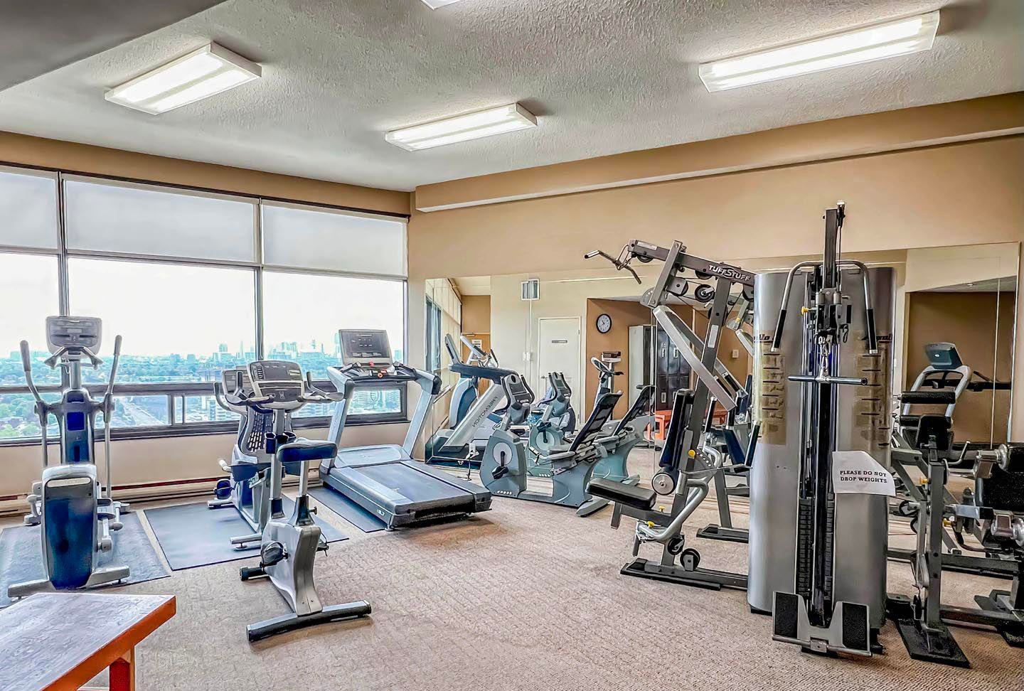 Gym — Applewood Landmark Condos, Mississauga, Toronto