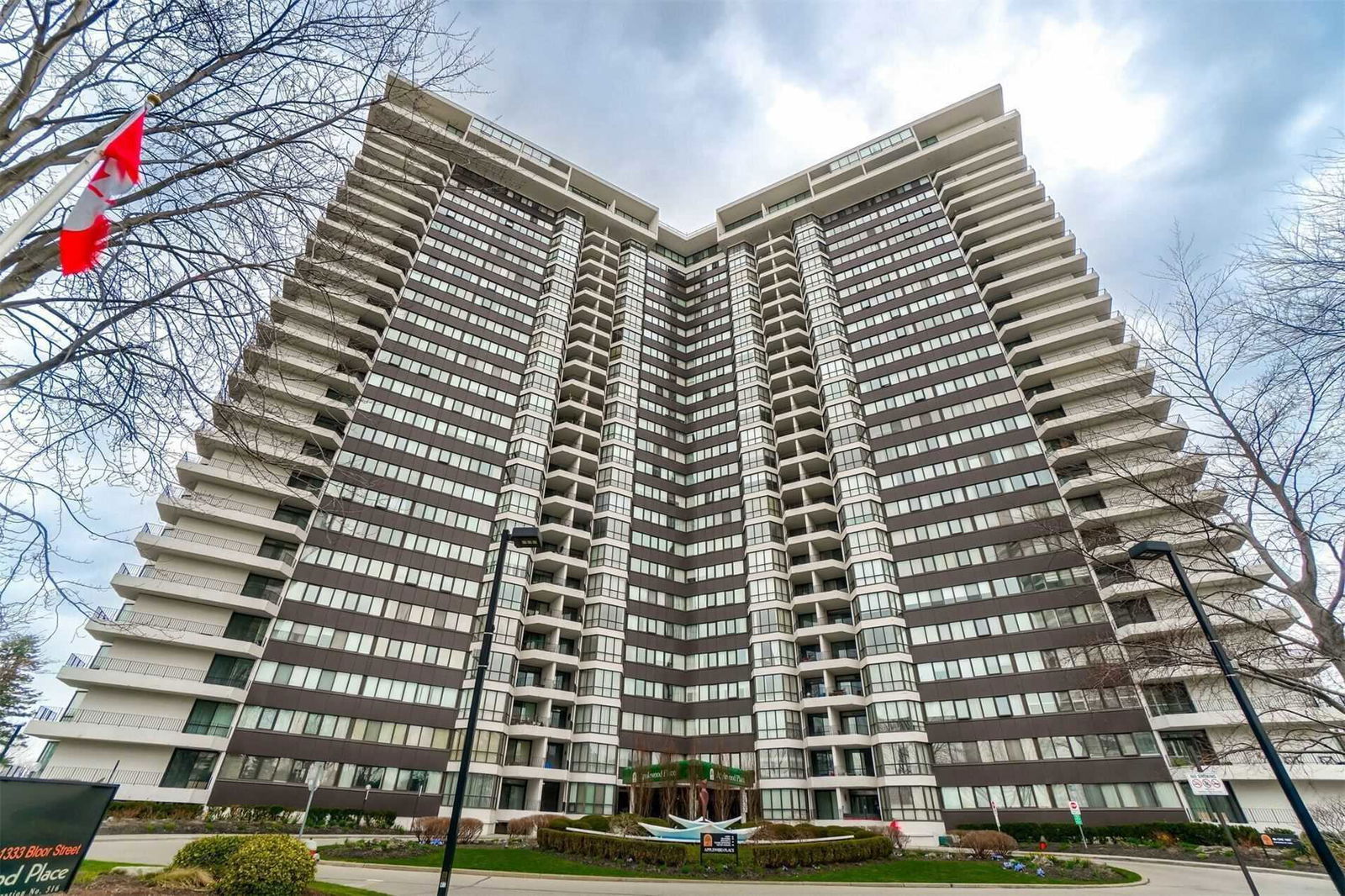 Applewood Place Condos, Mississauga, Toronto