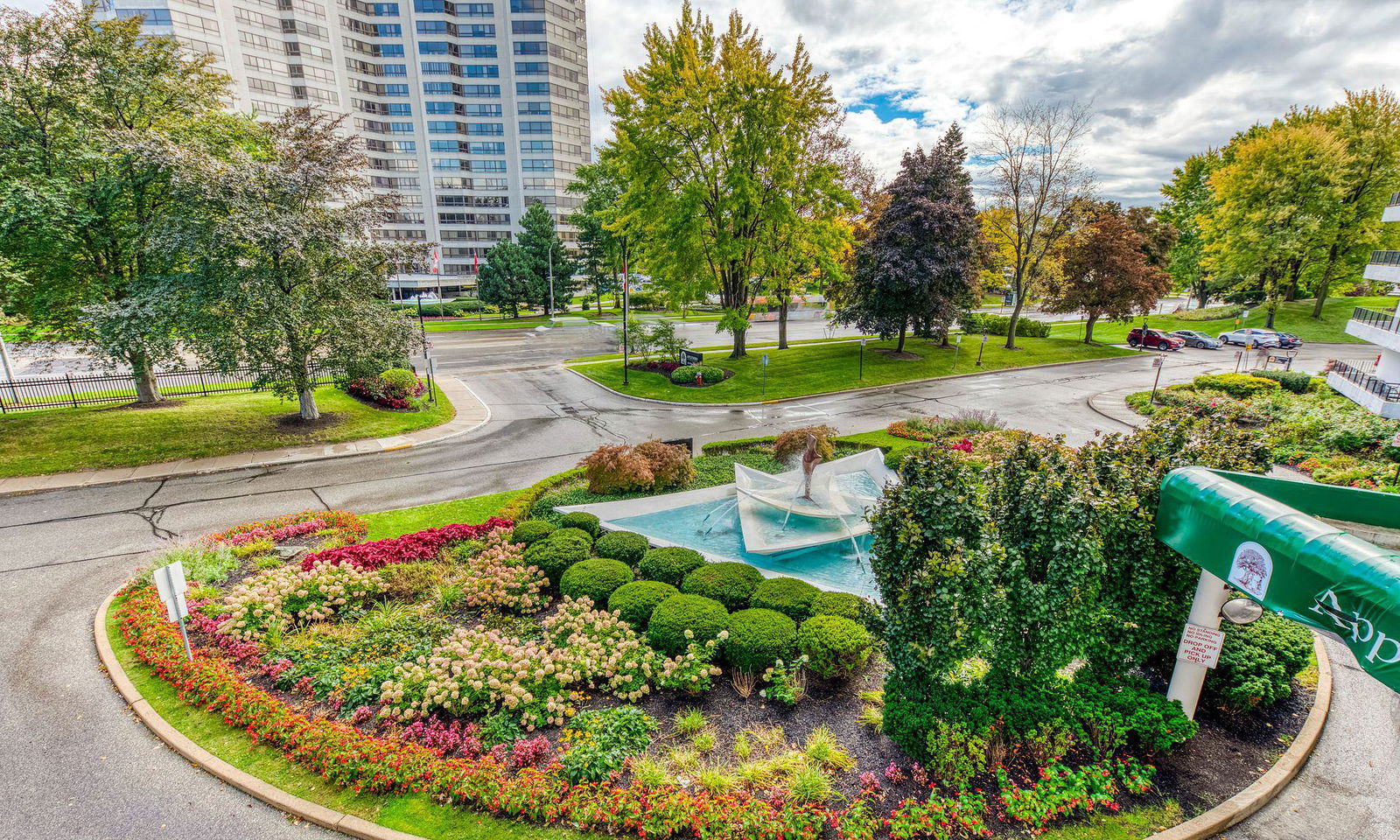 Applewood Place Condos, Mississauga, Toronto