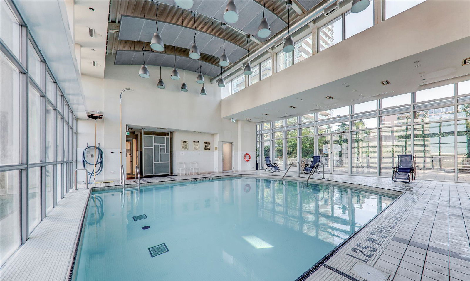 Pool — Citygate Condos, Mississauga, Toronto