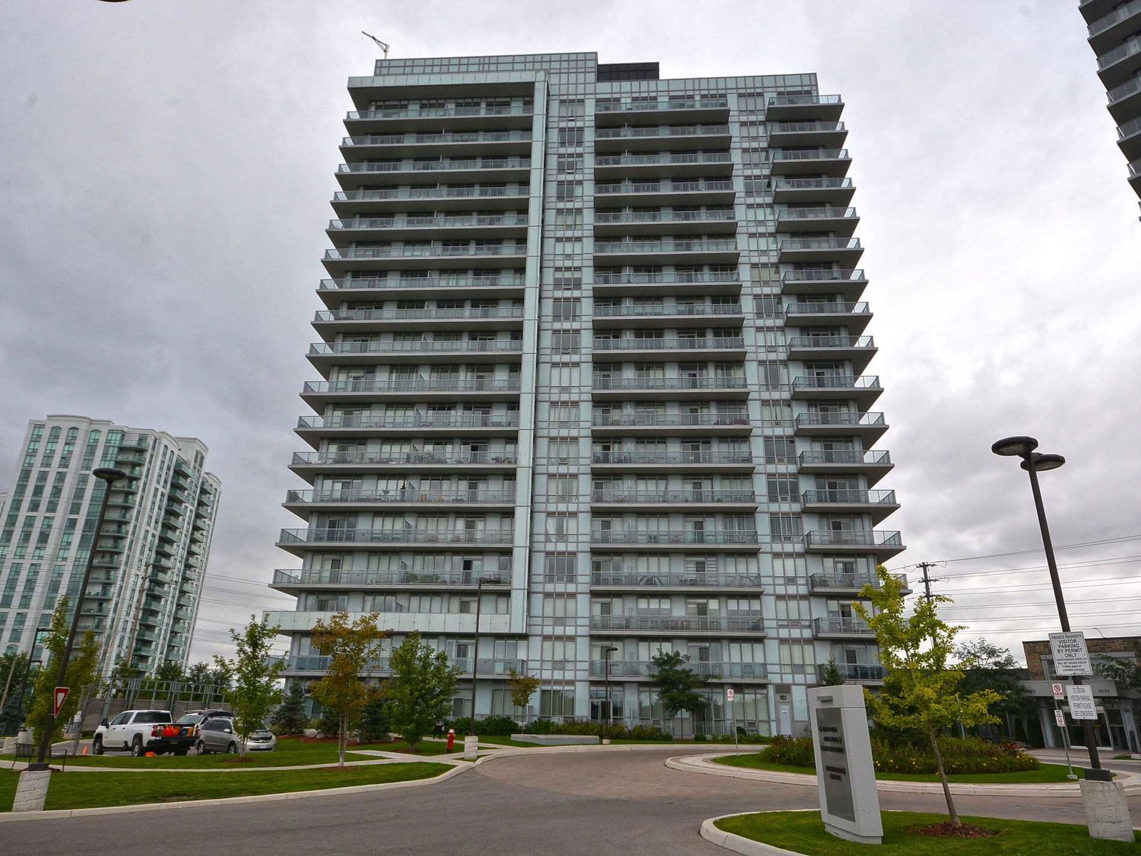 Downtown Erin Mills Condos, Mississauga, Toronto